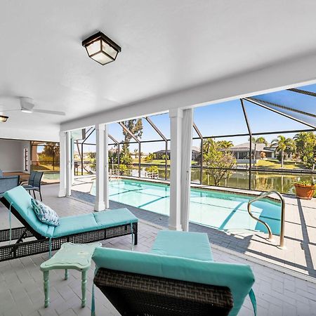 Вилла Luxury Waterfront Haven In Cape Coral - Dog-Friendly Escape With Private Pool Экстерьер фото
