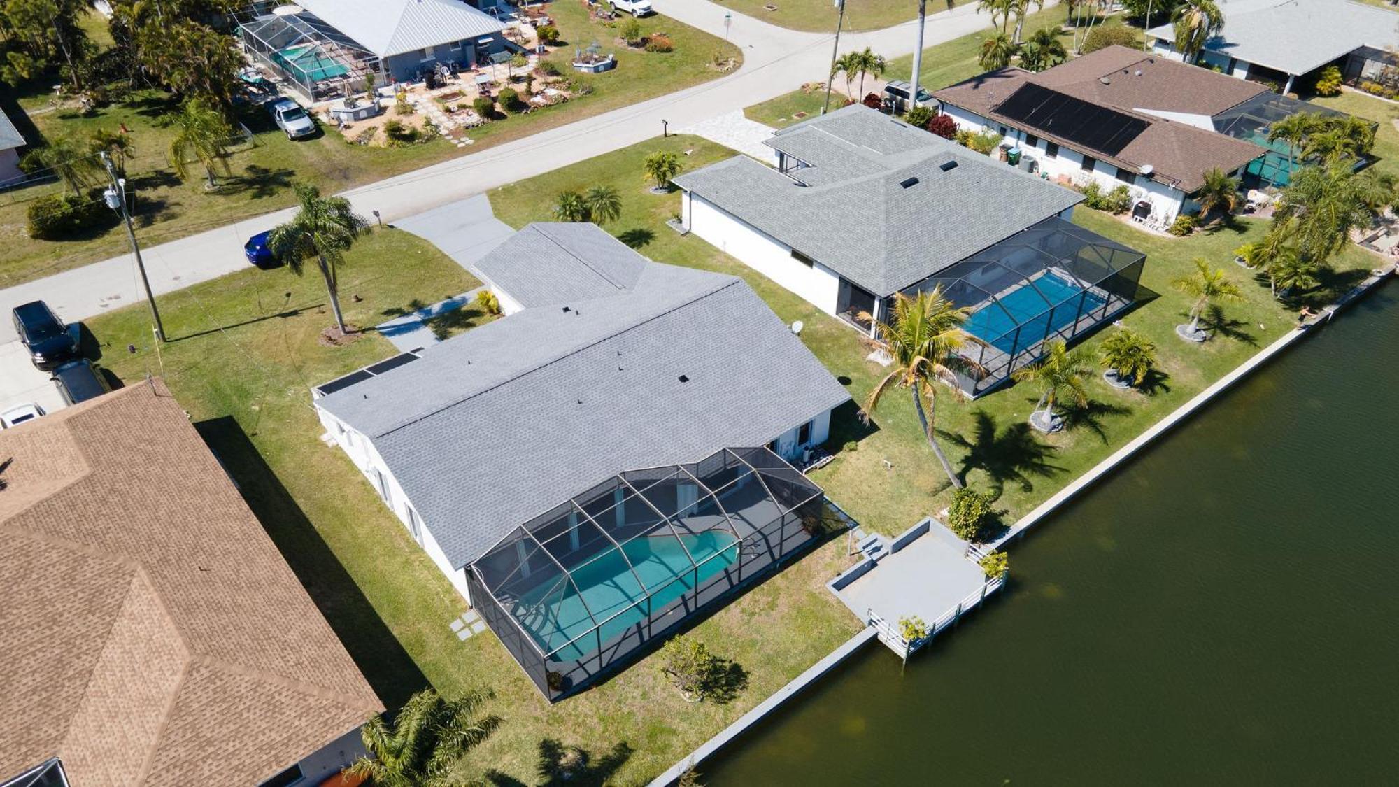 Вилла Luxury Waterfront Haven In Cape Coral - Dog-Friendly Escape With Private Pool Экстерьер фото